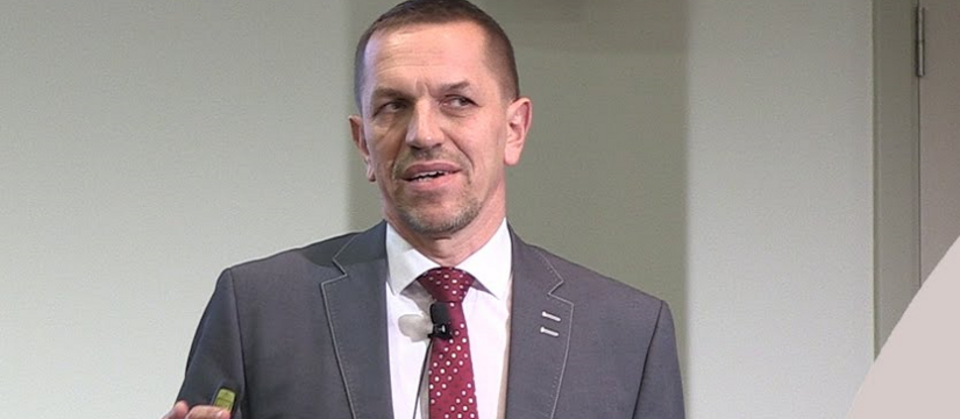 dr Jarosław Flis / autor: YouTube