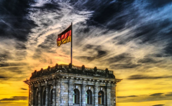 Sejm wzywa Niemcy do przyjęcia odpowiedzialności za skutki II WŚ