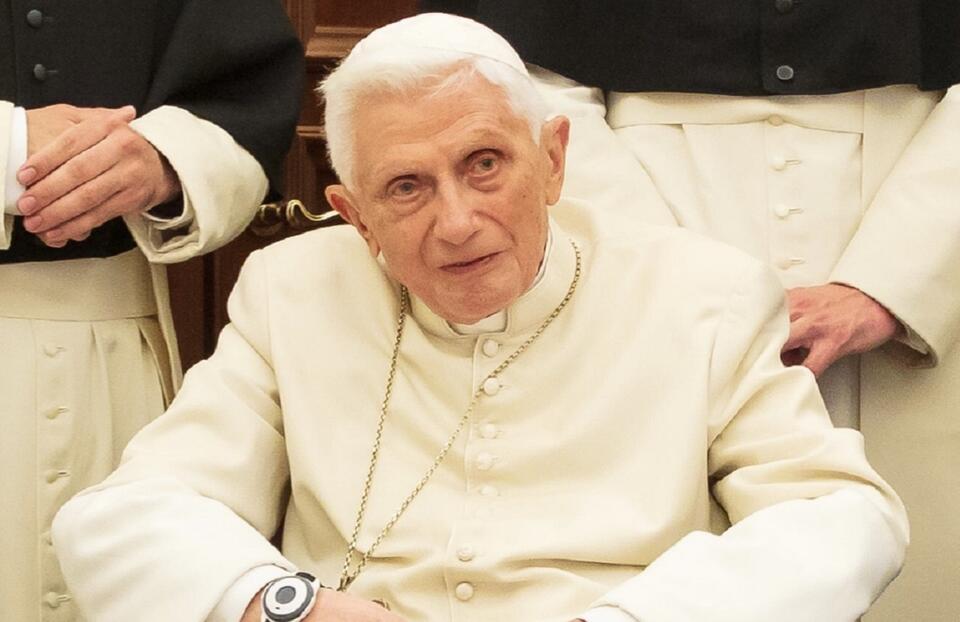Papież-senior Benedykt XVI w 2019 roku / autor: © H. Elvir Tabakovic, Can. Reg. / Propstei St. Michael, Paring, CC BY-SA 4.0, https://commons.wikimedia.org/w/index.php?curid=101992091