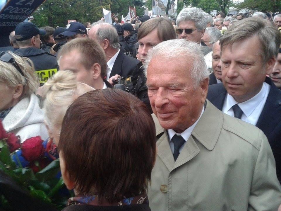 Kiszczak na pogrzebie Jaruzelskiego, fot. wPolityce.pl