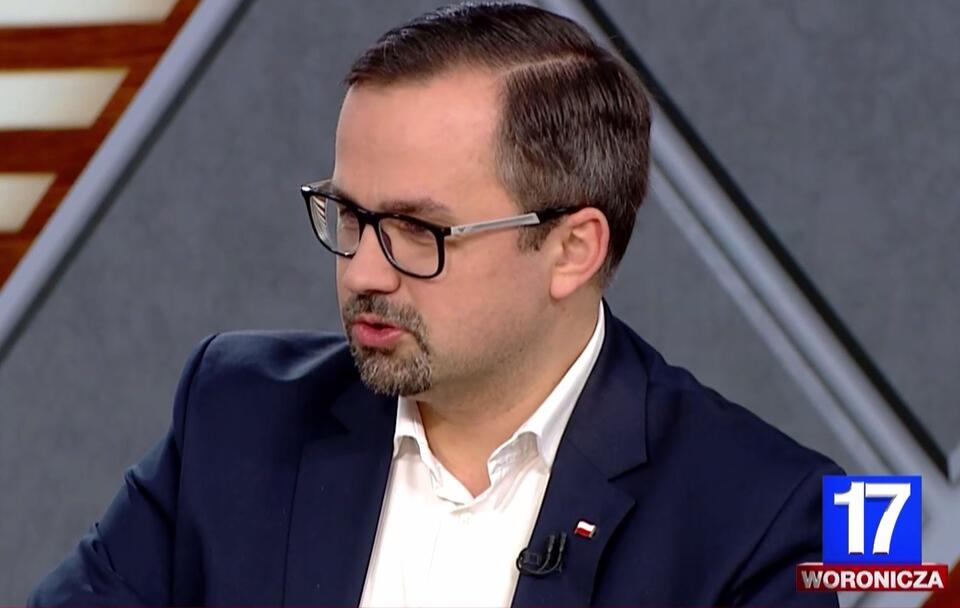Wiceminister infrastruktury Marcin Horała / autor: vod.tvp.pl (screenshot)