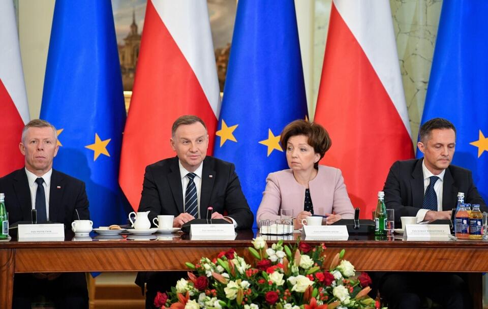 Prezydent Andrzej Duda podczas posiedzenia Rady Dialogu Społecznego / autor: PAP/Radek Pietruszka