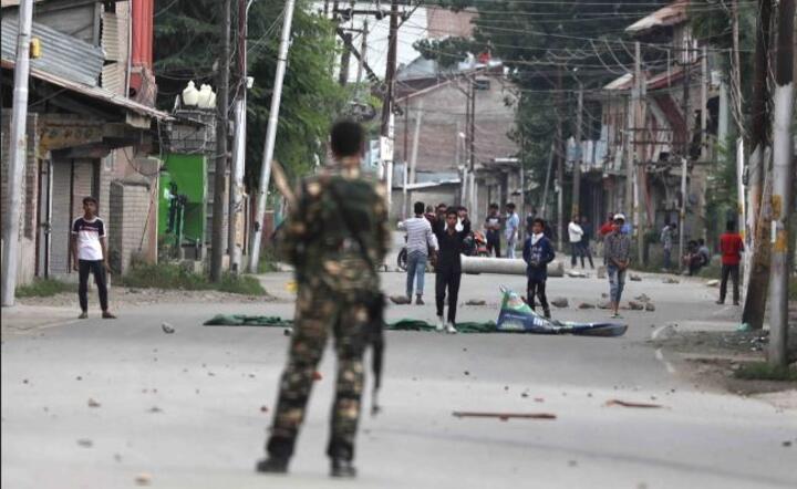 Zamieszki w Kaszmirze / autor: PAP/EPA/FAROOQ KHAN