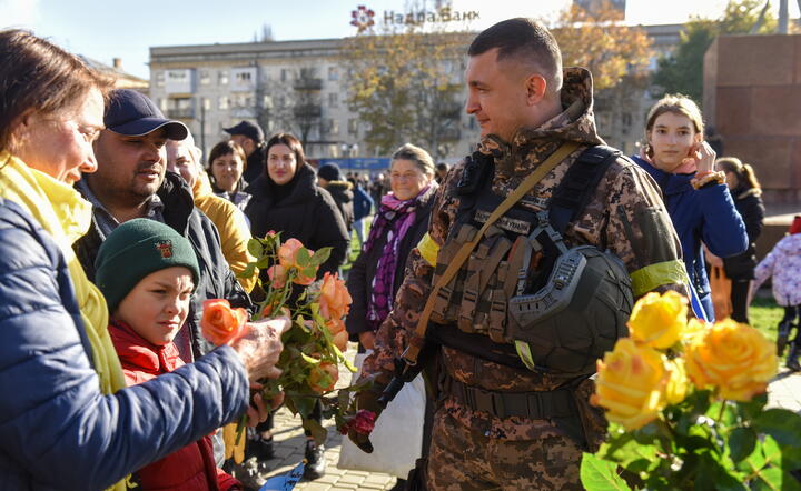 Żołnierze ukraińscy w Chersoniu / autor: PAP/EPA