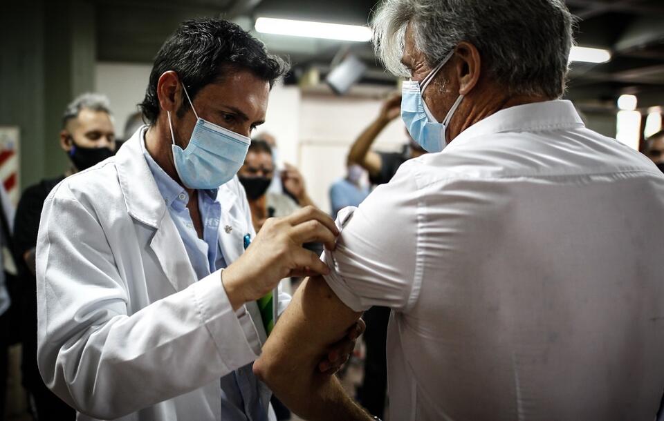 Szczepienia przeciwko Covid-19 w Argentynie / autor: PAP/EPA