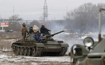 W. Brytania: czołgi dla Ukrainy trafią na front przed latem