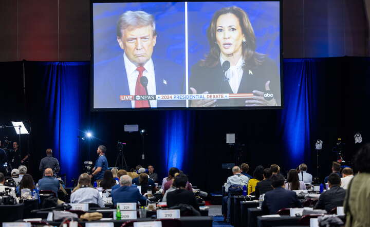 Debata prezydencka w USA / autor: PAP/EPA/JIM LO SCALZO