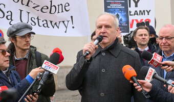 PROTESTY SZPITALI. "Oszczędności i likwidacje kosztem pacjentów"