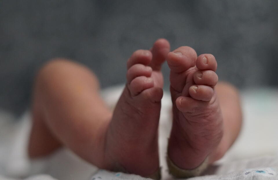 Wypadek noworodka na porodówce. Sprawę bada prokuratura / autor: pixabay.com