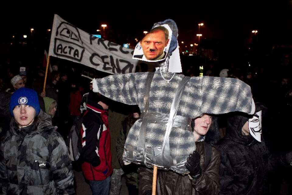 Co coś więcej niż krytyka władzy - to radykalna zmiana w ocenie, PAP/Maciej Kulczyński