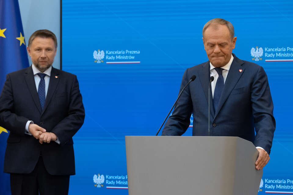 Który mija się z prawdą? Tusk vs. Kierwiński ws. "saloniku VIP"