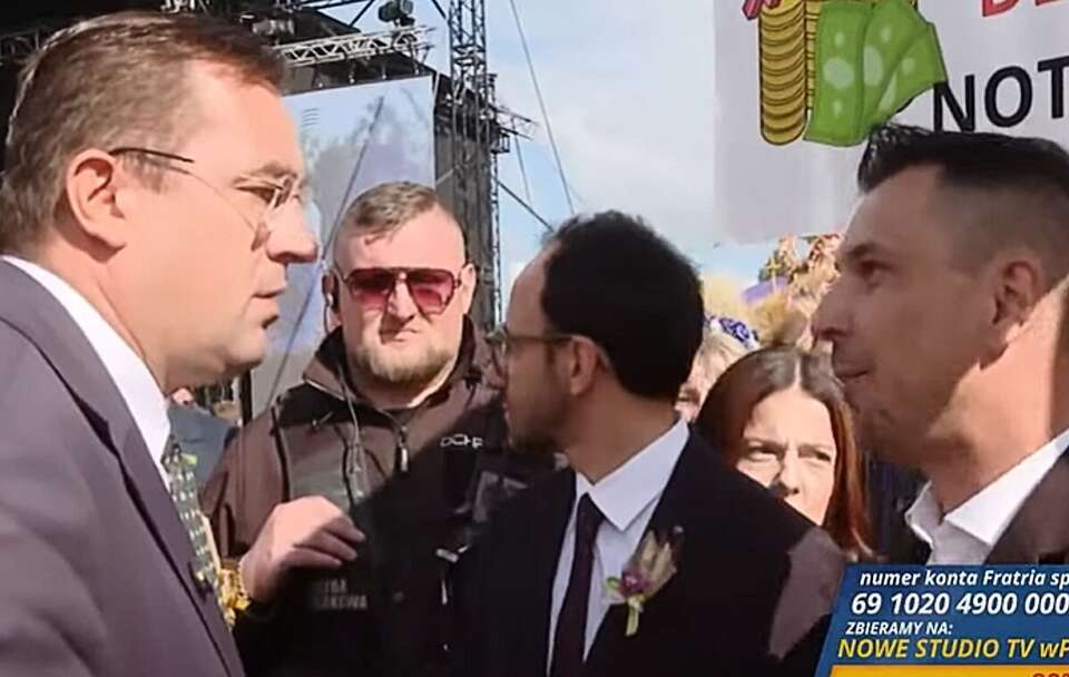 Stefan Krajewski rozmawiał z protestującymi gospodarzami w Spale / autor: Telewizja wPolsce24
