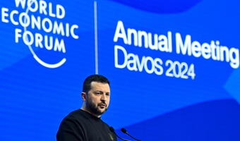 Zełenski w Davos apeluje o broń