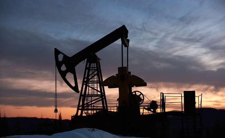 Nad rynkiem surowców zbierają się czarne chmury. / autor: Pixabay