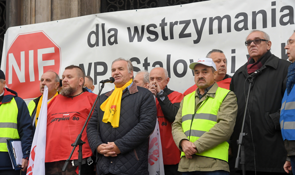 Protest pracowników huty ArcelorMittal / autor: PAP/Jacek Bednarczyk
