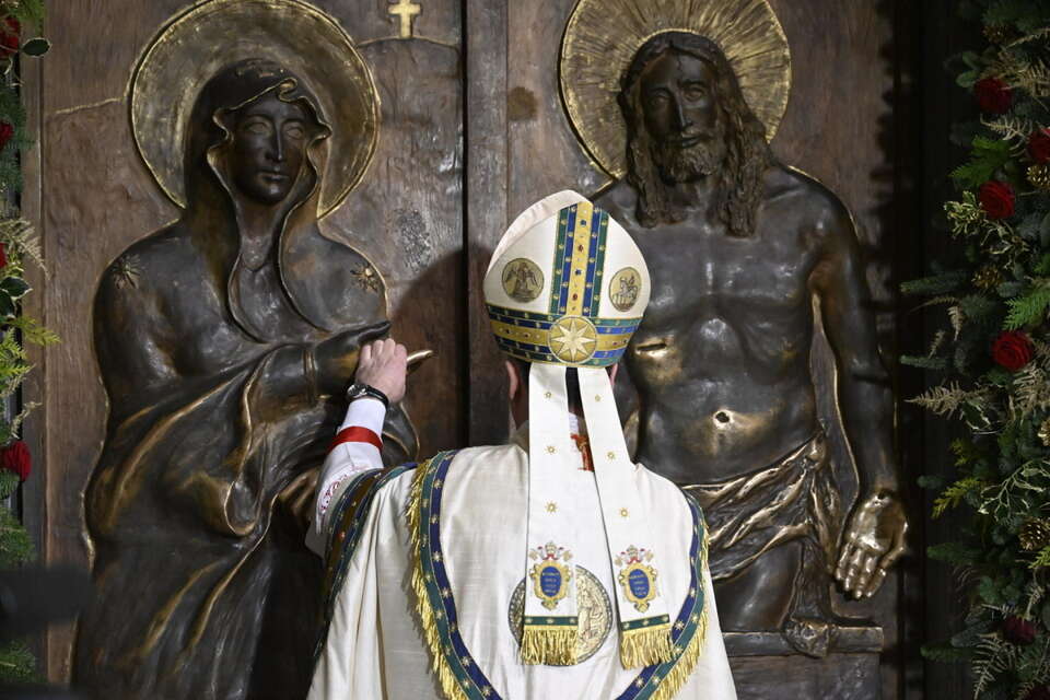 Zamknięto pierwsze Drzwi Święte Roku Jubileuszowego / autor: Vatican News