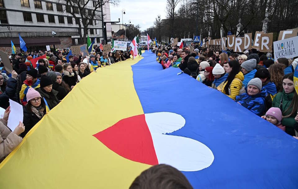 Demonstracja przed Ambasadą Federacji Rosyjskiej w Warszawie / autor: PAP/Radek Pietruszka