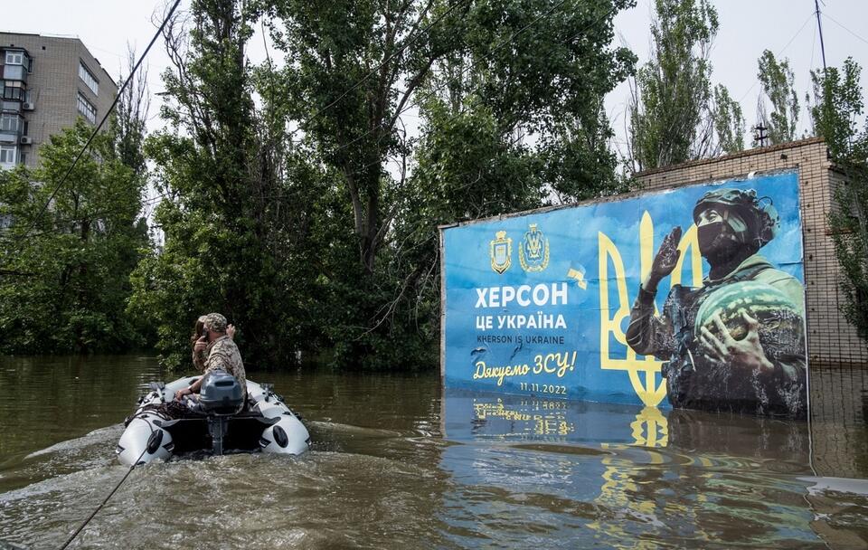 Dramatyczna sytuacja na Ukrainie / autor: PAP/EPA/GEORGE IVANCHENKO