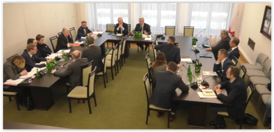 Posiedzenie senackiej Komisji Budżetu i Finansów Publicznych / autor: wPolityce.pl