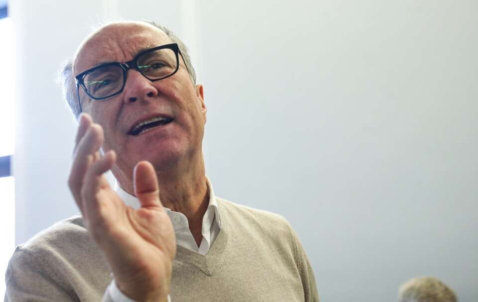 Czarzasty zaprosił generała skazanego za wykorzystywanie żołnierzy do własnych celów. / autor:  PAP/Tomasz Gzell