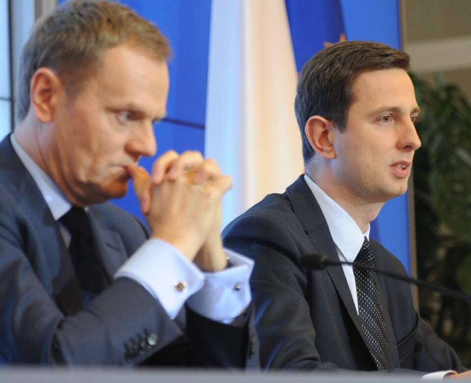 Premier Tusk i minister pracy i polityki społecznej Władysław Kosiniak-Kamysz, PAP/Andrzej Hrechorowicz