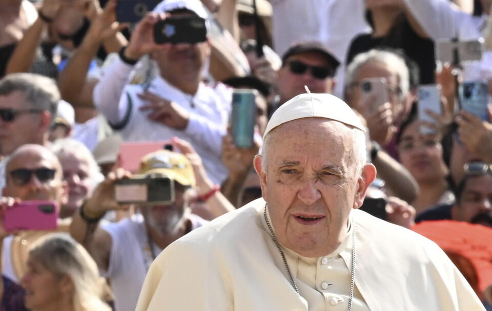 papież Franciszek, audiencja generalna, czerwiec 2023 / autor: PAP/EPA/MAURIZIO BRAMBATTI