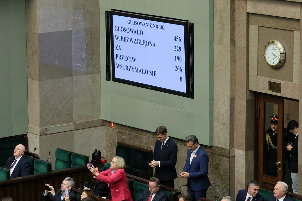  Sejm nie udzielił wotum zaufania rządowi premiera Mateusza Morawieckiego / autor: PAP/Paweł Supernak