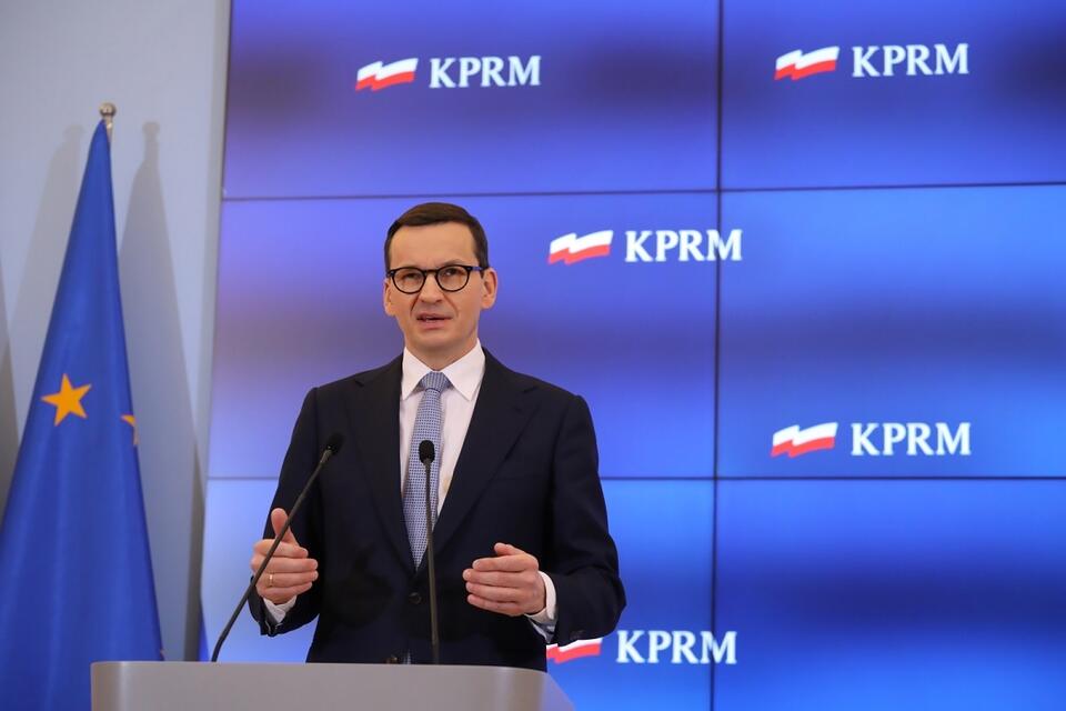 Premier Mateusz Morawiecki podczas konferencji prasowej / autor: PAP/Wojciech Olkuśnik