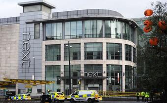 Manchester: Atak nożownika w centrum handlowym
