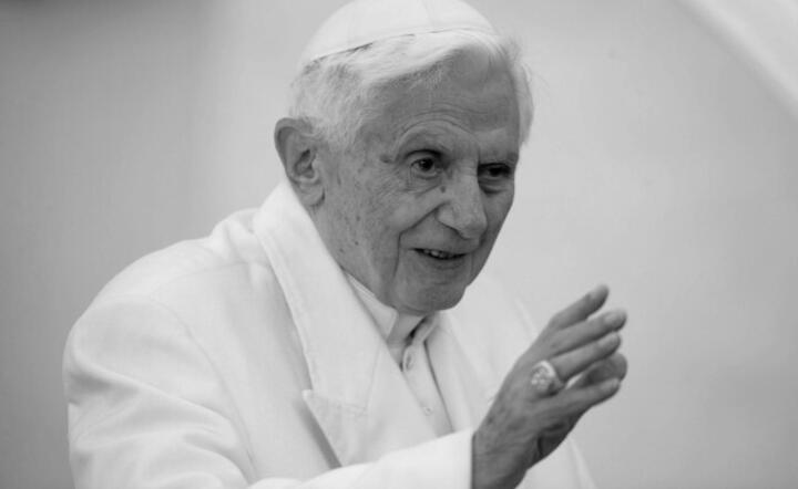 Kardynał Józef Ratzinger, papiez Benedykt XVI (1927-2022)  / autor: PAP/ EPA/MICHAEL KAPPELER 