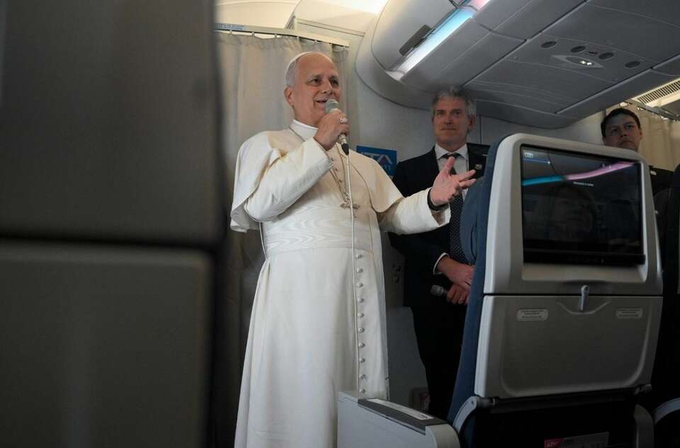 Papież podczas konferencji prasowej w samolocie / autor: Vatican Media