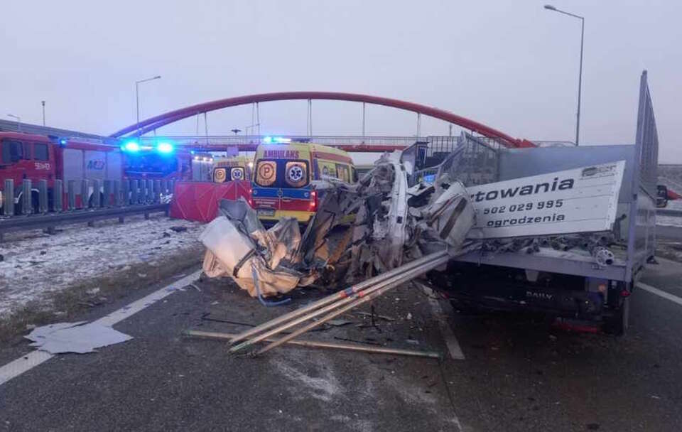 Wypadek na S8 / autor: PAP/KP PSP w Wieruszowie