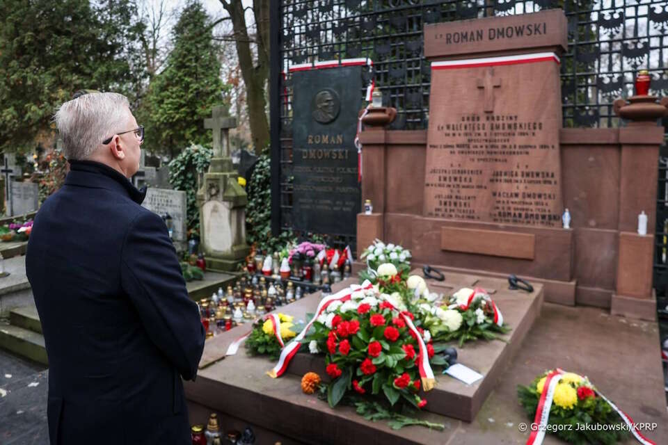 Cenckiewicz oddał hołd Dmowskiemu. "Ojcu Niepodległości"