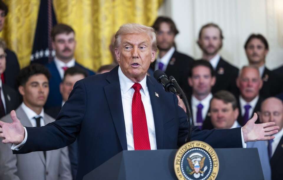 Donald Trump / autor: EPA/JIM LO SCALZO Dostawca: PAP/EPA.