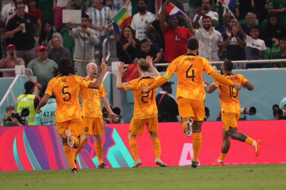 Holandia wygrywa z Senegalem w drugim meczu grupy A