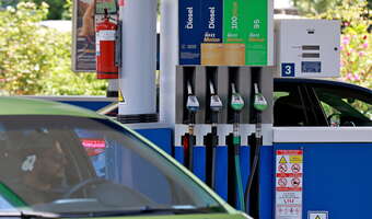 Dlaczego właściwie drożeją dziś benzyna i diesel?