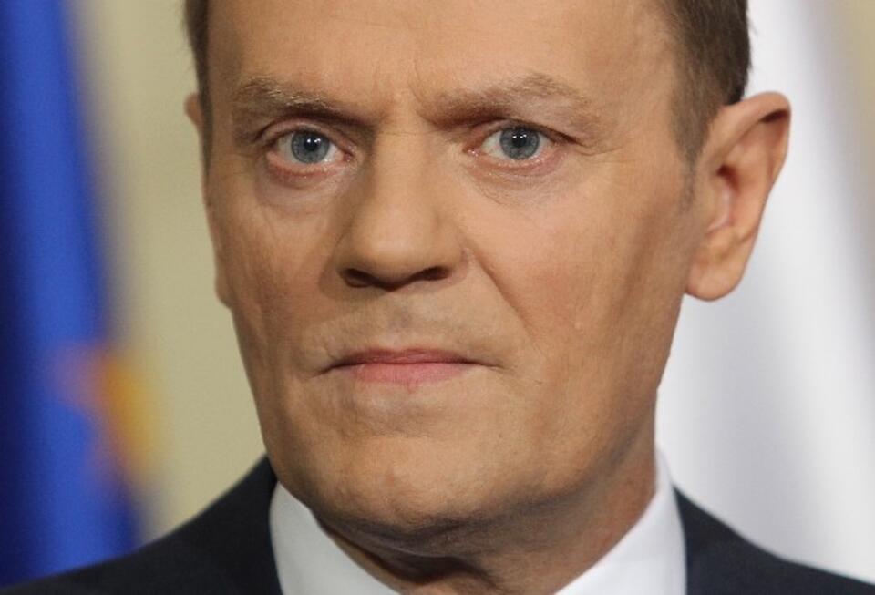 Premier podczas słynnej konferencji prasowej poświęconej raportowi MAK, PAP