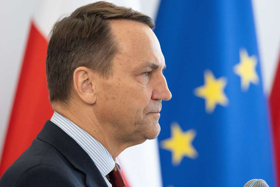 Radosław SIkorski zaatakował ws. śmierci Andrzeja Leppera. / autor: Fratria