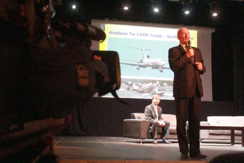 Antoni Macierewicz i prof. Wiesław Binienda   fot. wPolityce.pl