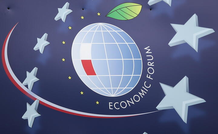 Logo Forum Ekonomicznego w Karpaczu / autor: PAP/Łukasz Gągulski