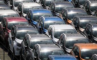 Utrzymuje się rosnący trend sprzedaży samochodów