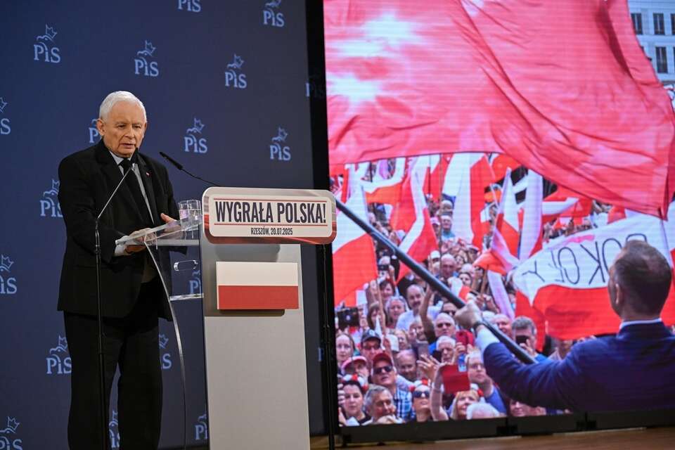 Prezes PiS Jarosław Kaczyński podczas spotkania otwartego w Rzeszowie / autor: PAP/Darek Delmanowicz