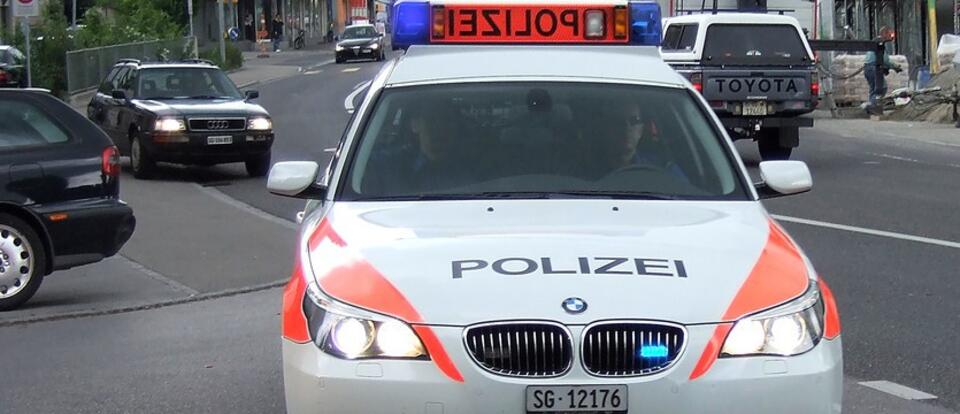 Szwajcaria Policja zastrzeliła uchodźcę, który zaatakował