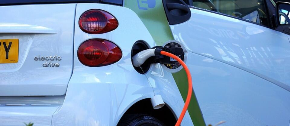 samochód elektryczny / autor: Pixabay