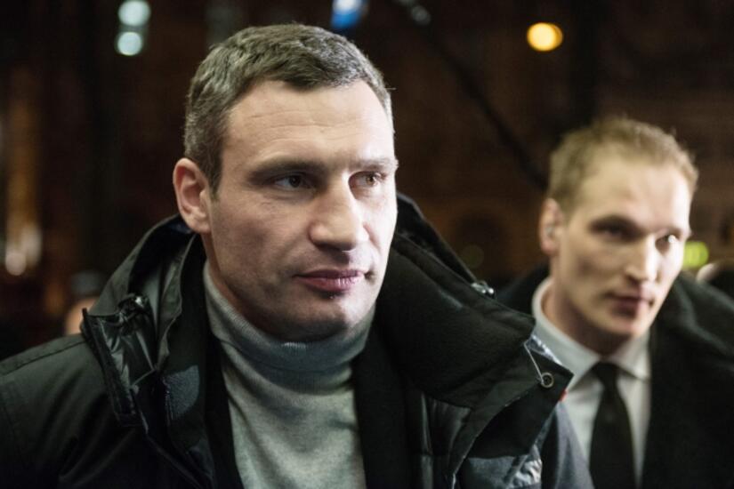 „Kliczko to nie Wałęsa. Facet, który jest mistrzem w boksie, nie jest