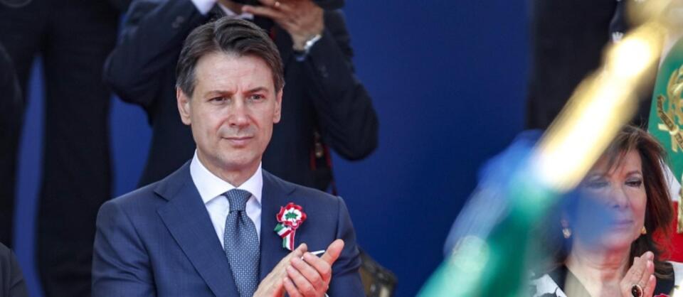 Włoski premier Giuseppe Conte  / autor: PAP/EPA