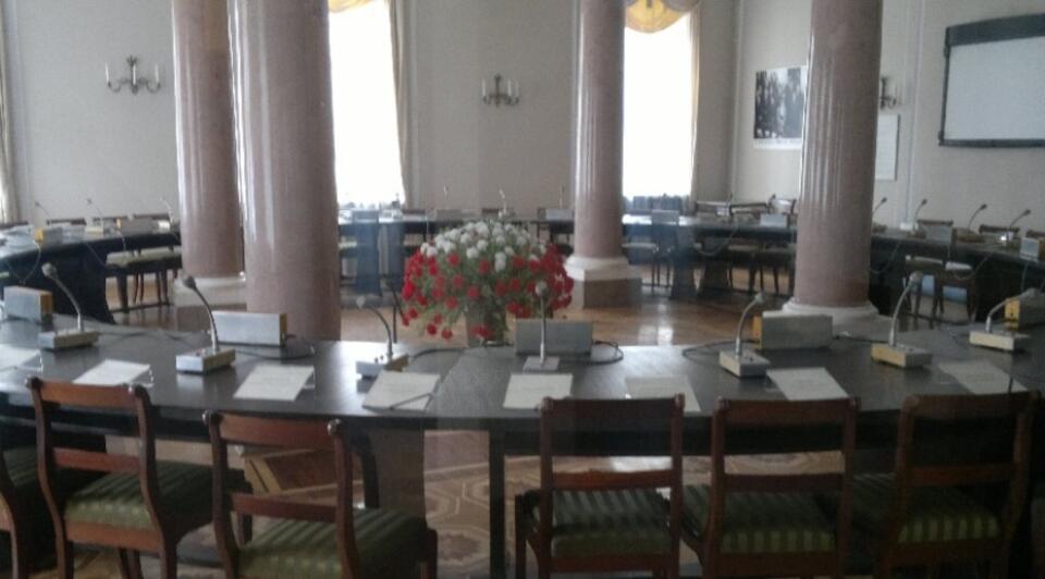 Okrągły Stół wystawiany w Pałacu Prezydenckim przez Bronisława Komorowskiego. Fot. wPolityce.pl