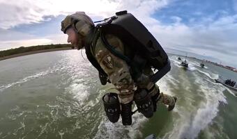 Holenderskie służby specjalne testują plecak odrzutowy [wideo]