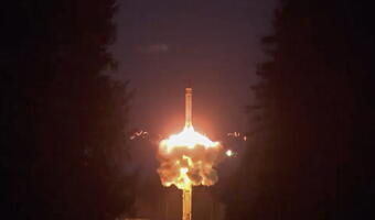 Rosja testuje zmasowany "atak atomowy". Z trzech stron