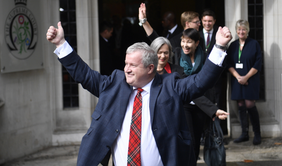 Ian Blackford, lider Szkockiej Partii Narodowej (SNP) przed Sądem Najwyższym / autor: PAP/EPA